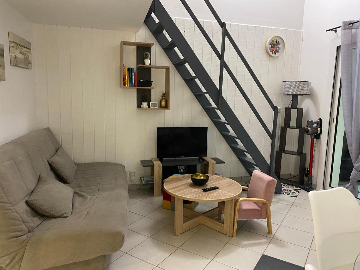 Appartement Cosy - Les Ecureuils Ares Exterior foto